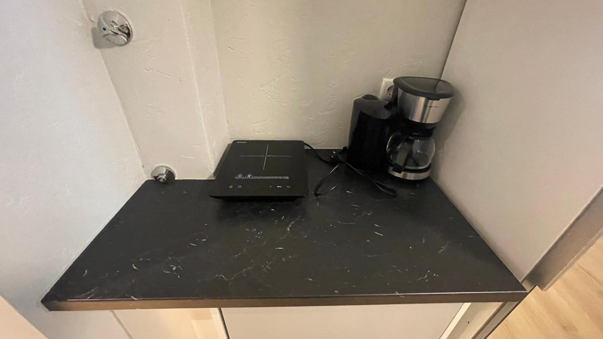 Suesses Kleines Und Zentrales Apartment Fuer Zwei Personen Mitten In Hamburg-Harburg Buitenkant foto